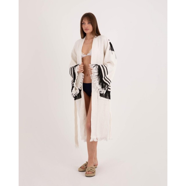Contrast fringed bathrobe