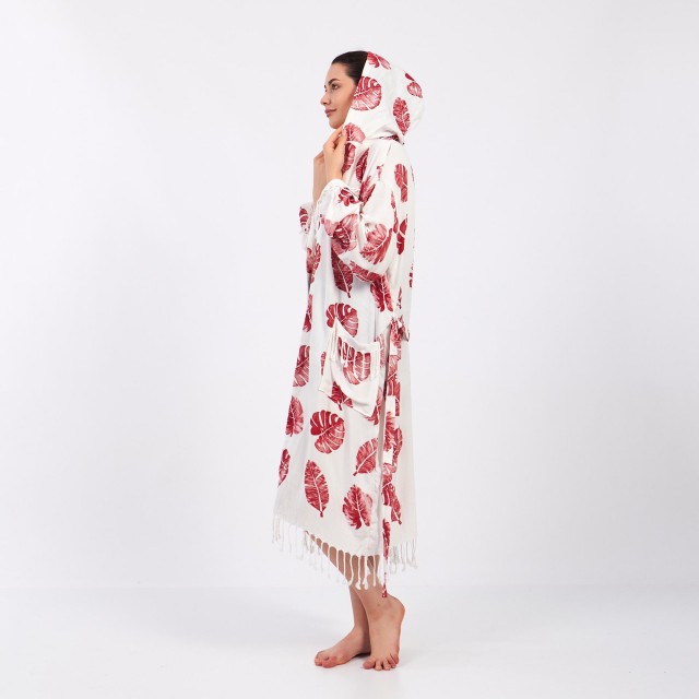 Lazy holiday print bathrobe