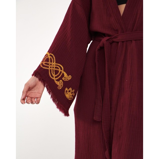 Vintage embroidered bathrobe